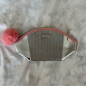 Exclusive benefit cosmetic bag